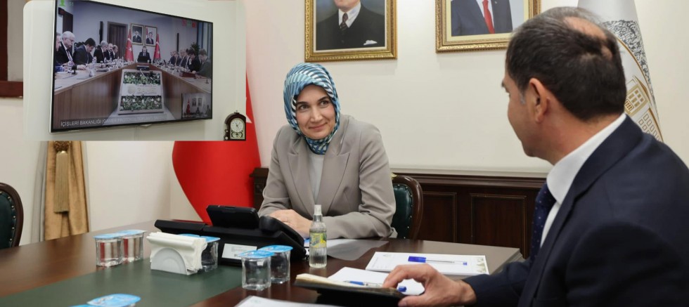 51 İL VALİSİ, SOKAK HAYVANLARINA İLİŞKİN SÜRECİ GÖRÜŞTÜ