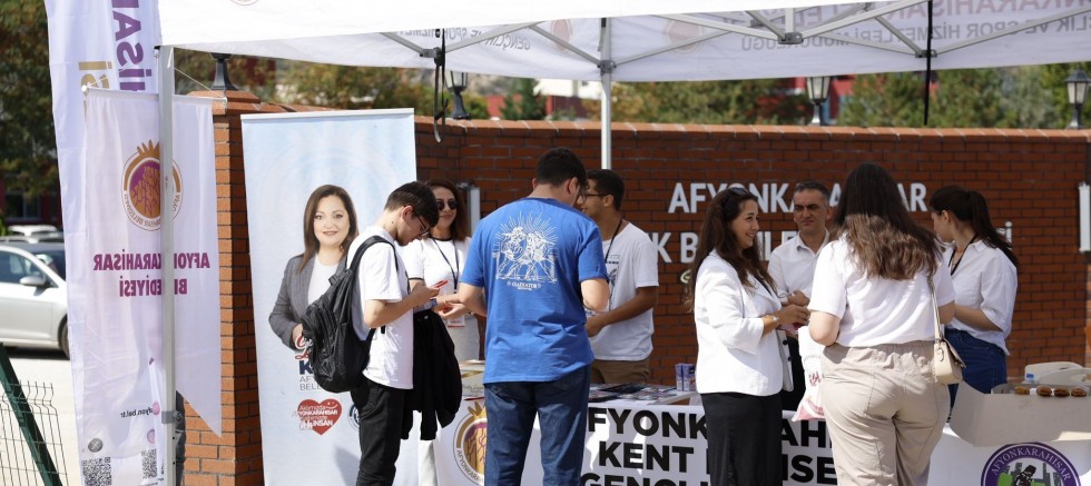 AFYON'A GELEN ÖĞRENCİLER AĞZIAÇIK VE BÜKMENİN TADINA BAKTILAR