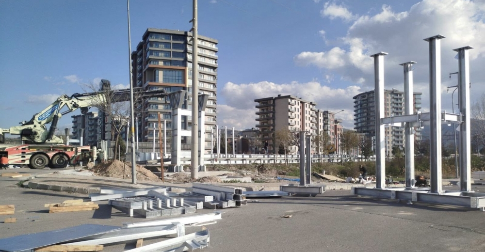 Afyon’da Tehlikeli Kavşağa Üst Geçit Yapılıyor