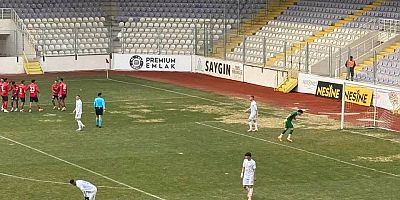 AFJET AFYONSPOR, ALTINORDU'DAN 6 GOL YEDİ