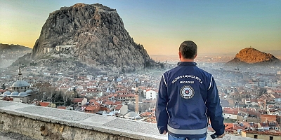 Afyon’da düzensiz göçmen operasyonu: 320 Yabancı Sorgulandı, 38’i Sınır Dışı Edildi!