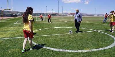 Afyon’da Futbol Coşkusu: Genç Kızlar Türkiye Şampiyonası Başlıyor