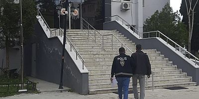 Afyon’da Hırsızlık Suçundan Aranan Şahıs Yakalandı