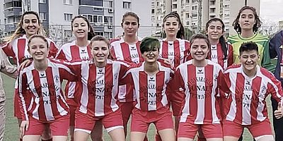 AFYON İDMANYURDU GENÇLİKSPOR KADIN FUTBOL TAKIMI 3. LİG’DE MÜCADELE EDECEK