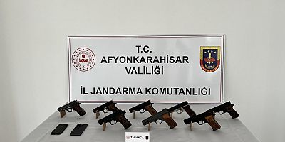 Afyon Yolunda Silah Operasyonu: Valizden Cephane Çıktı!