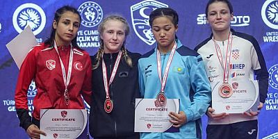 Afyonlu Sporcular Madalyalarla Döndüler